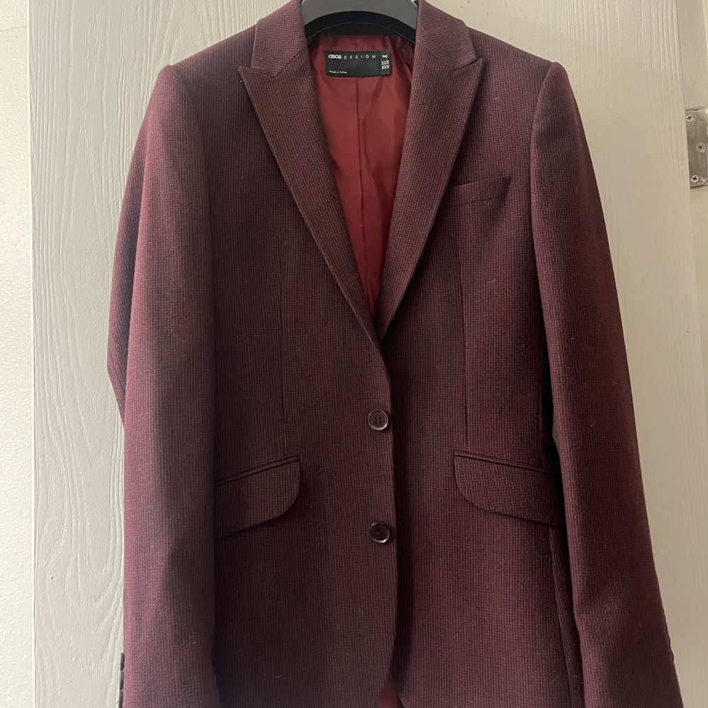 ASOS Maroon Textured Single-Breasted Suit